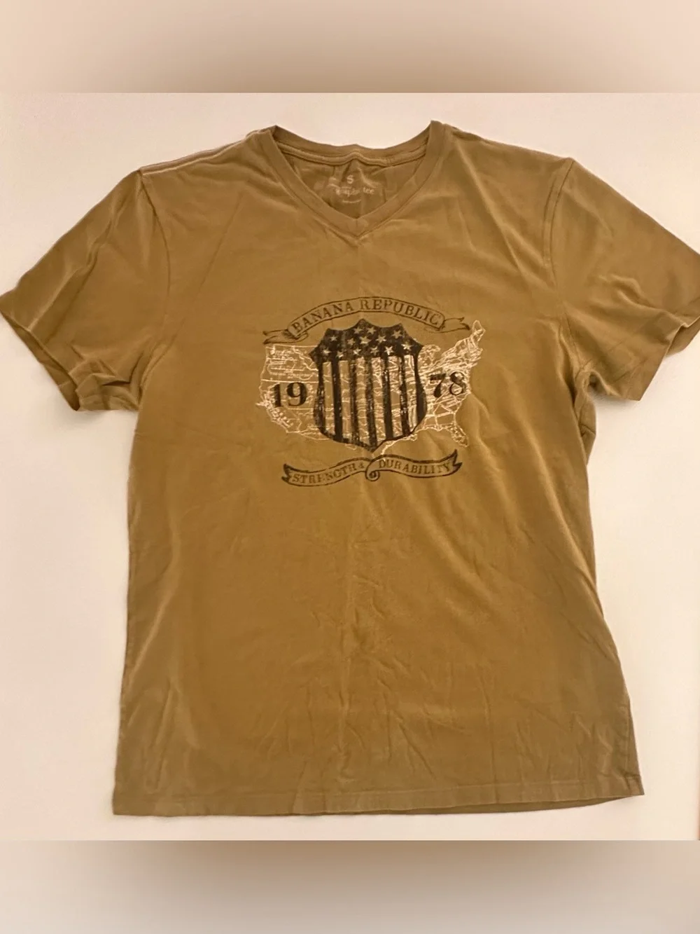 Banana Republic Men's V-Neck Tee in Olive Green with Vintage Shield Graphic